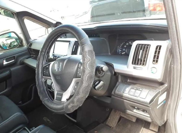 2014 HONDA STEP WAGON